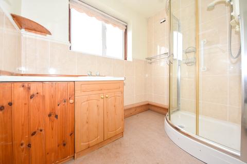 81 Foxes Way, Warwick, CV34 6AY