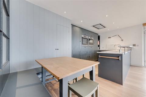 98 Langbourne Place, London, E14 3WW