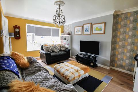33 Clement Drive, Rhyl, LL18 4HU