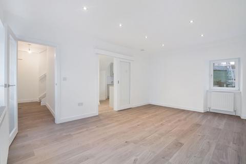 17 Mitchell Street, Crieff, PH7 3AG