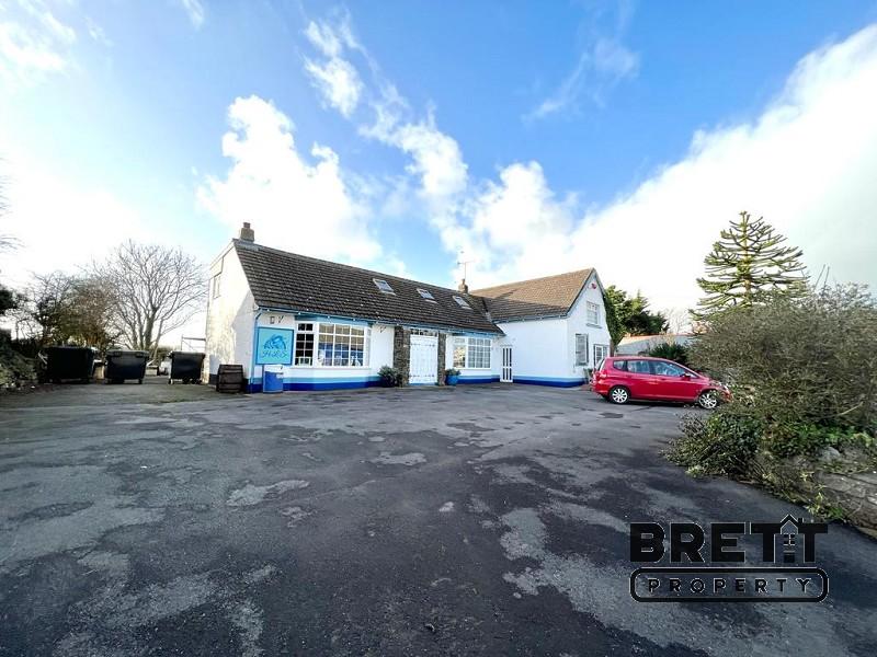 Herbrandston, Milford Haven, Pembrokeshire. SA73 3TD 5 bed detached house for sale £395,000