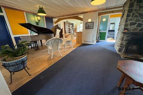 undefined, Herbrandston, Milford Haven, Pembrokeshire. SA73 3TD