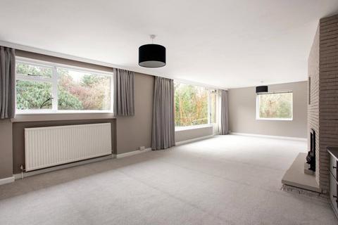 4 bedroom detached house to rent, Harmer Green Lane, Welwyn, Hertfordshire, AL6