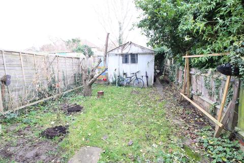 26 Buckland Way, Worcester Park, KT4 8NS