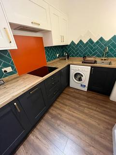 3 bedroom flat to rent, Kelbourne Street, Glasgow G20