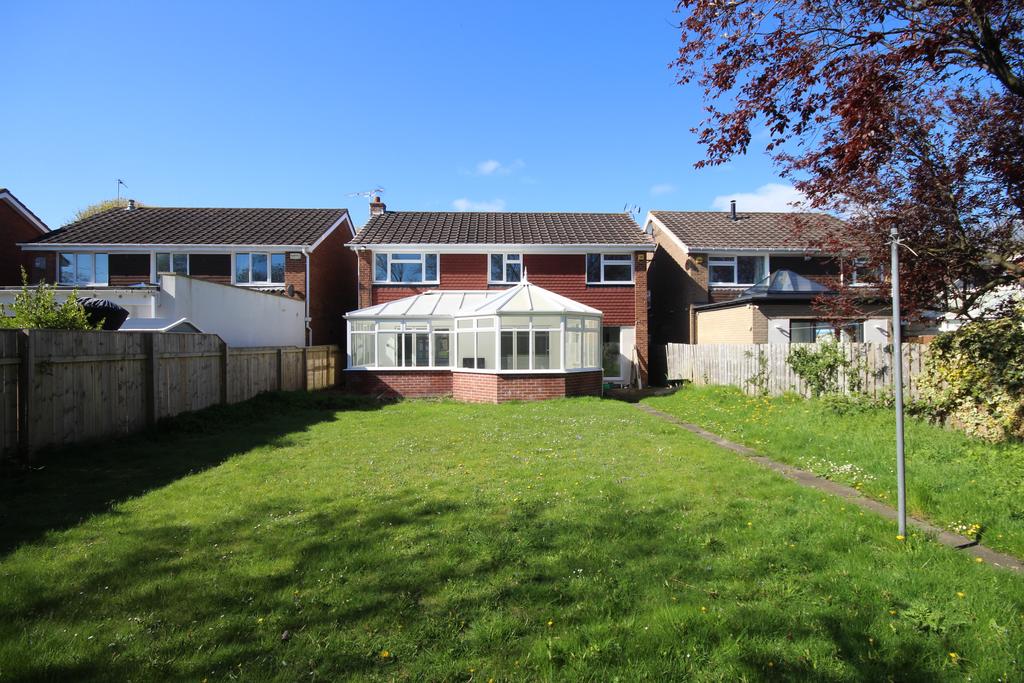 Clifton Grove, Beaumont Park, Whitley Bay, NE25 9UB 4 bed detached