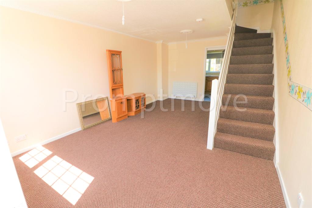 Repton Close Luton LU3 3UL 2 bed terraced house £1,000 pcm (£231 pw)
