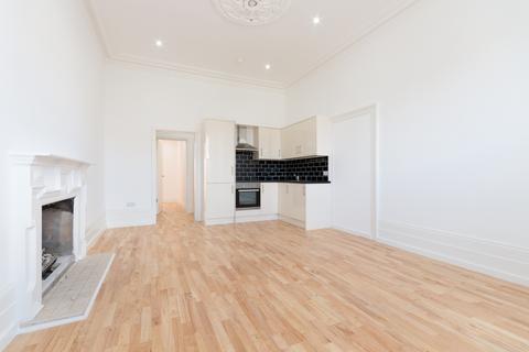 2 bedroom flat to rent - Lawrence Road, South Norwood, SE25