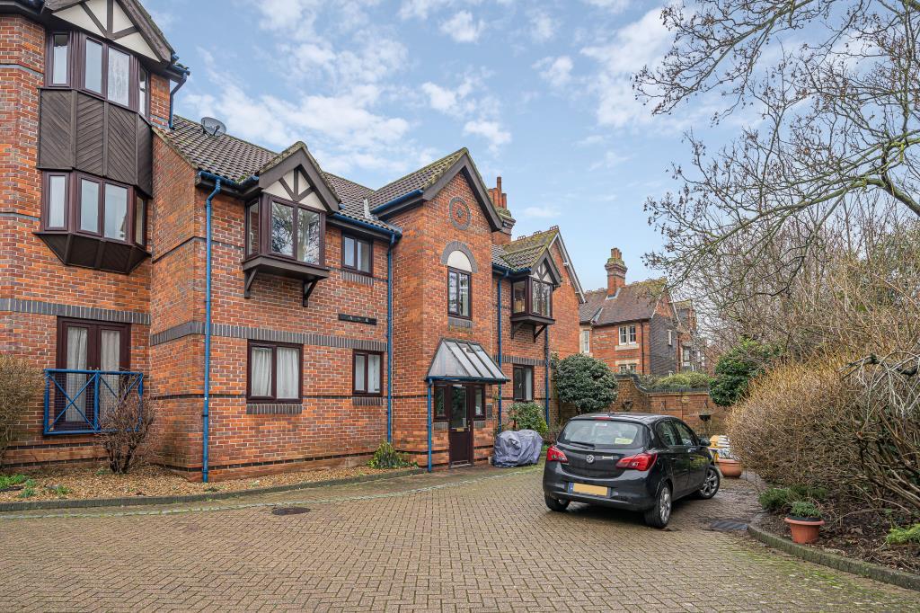 Reading, Berkshire, RG1 1 bed flat for sale £90,000