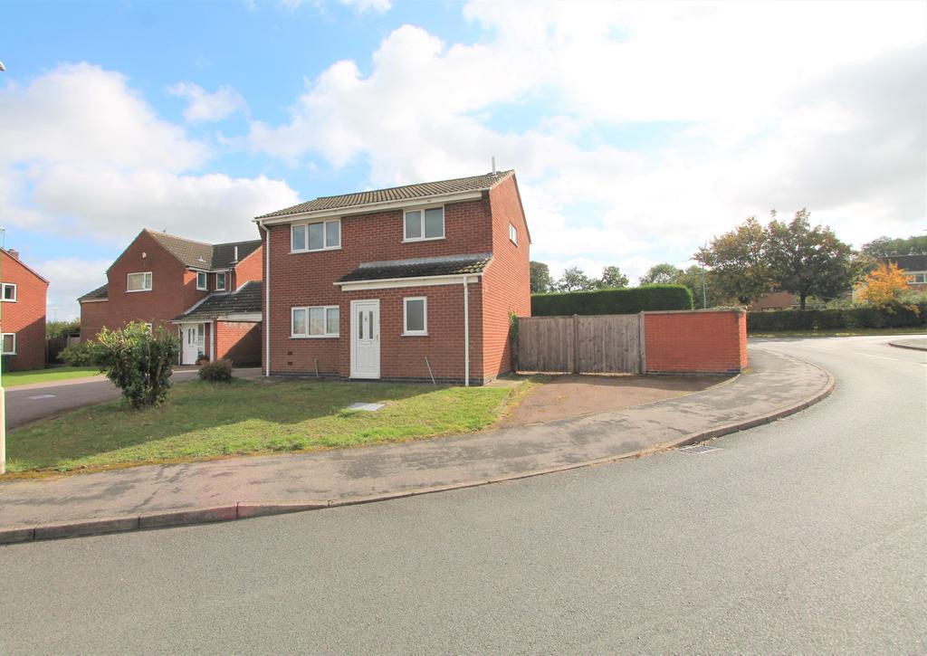 Quorn Avenue, Oadby, Leicester, LE2 3 bed detached house £325,000