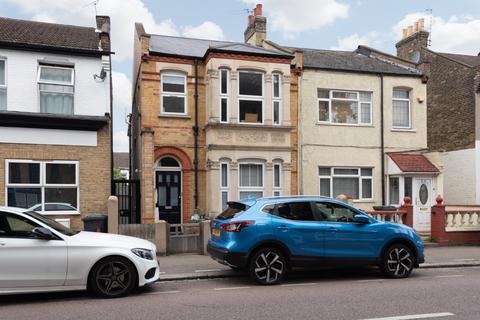 48a Francis Road, London, E10 6PP