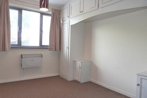 2 bedroom ground floor flat to rent, Oakdale Glen, Harrogate, HG1