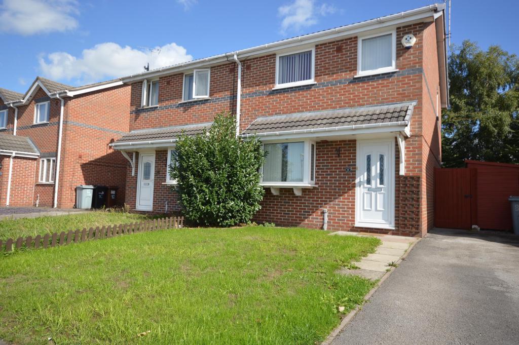 Sandy Lane, Ettiley Heath, Sandbach, CW11 3 bed semidetached house £