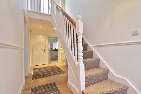 8 Brunel Close, Weston-super-mare, BS24 9JB