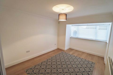 8 Brunel Close, Weston-super-mare, BS24 9JB