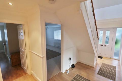 8 Brunel Close, Weston-super-mare, BS24 9JB