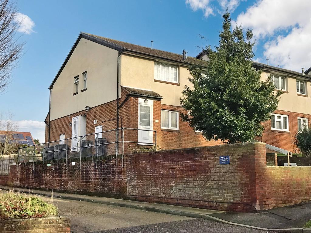 Highfield Road, Willesborough TN24 1 bed ground floor flat £825 pcm