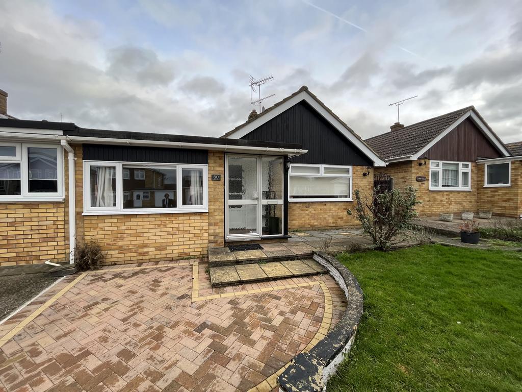 Higham View, North Weald, Essex, CM16 2 bed semidetached bungalow £