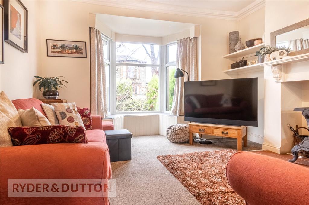 Tinker Lane, Meltham, Holmfirth, West Yorkshire, HD9 5 bed semidetached house £375,000