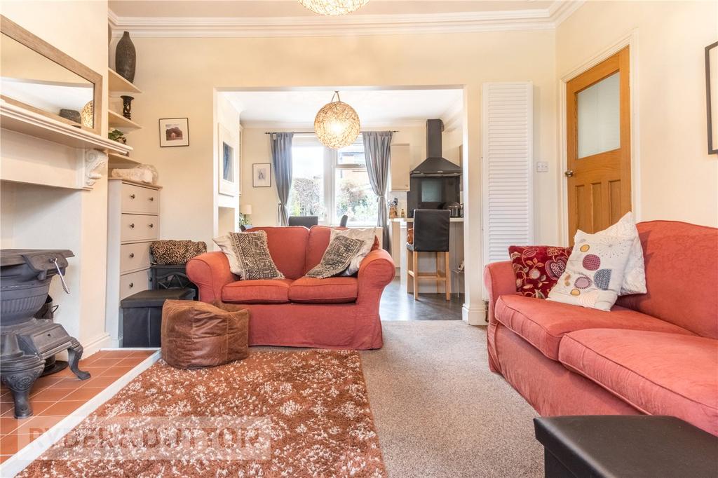 Tinker Lane, Meltham, Holmfirth, West Yorkshire, HD9 5 bed semidetached house £375,000