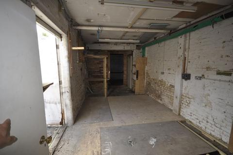 Industrial unit to rent, Liffords Place, Barnes, SW13