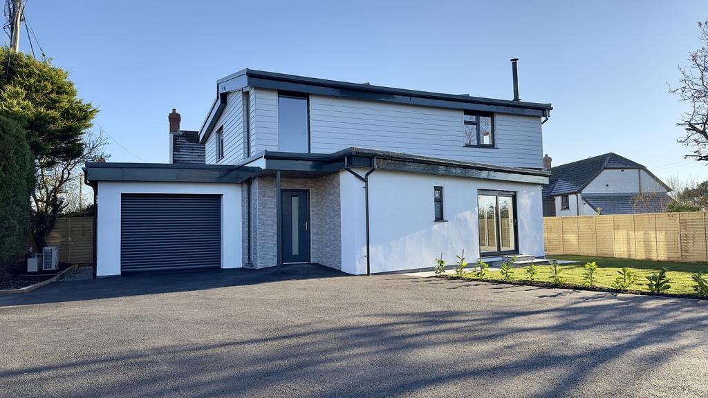 Wainhouse Corner, Camelford 3 bed house £475,000