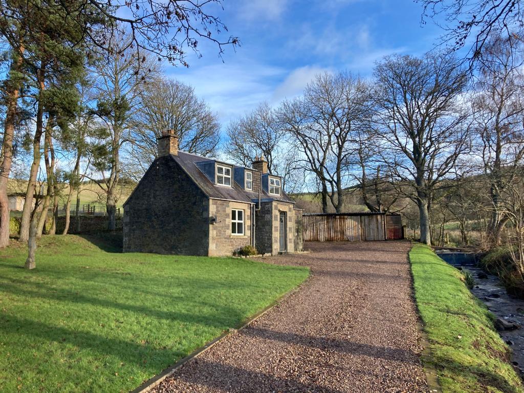 Muirhouse Farm, Stow, Galashiels, Scottish Borders, TD1 2 bed detached house £850 pcm (£196 pw)