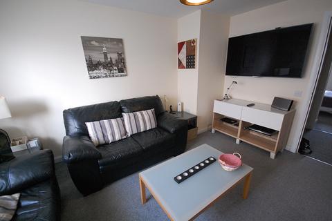 2 bedroom flat to rent - Urquhart Court, City Centre, Aberdeen, AB24