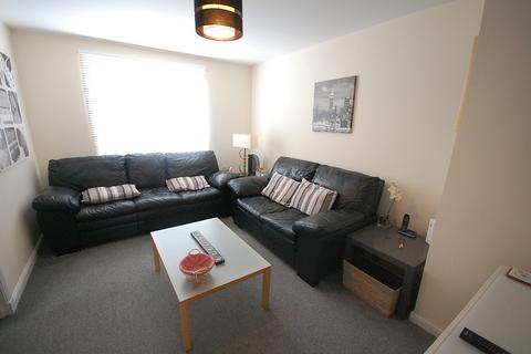 2 bedroom flat to rent - Urquhart Court, City Centre, Aberdeen, AB24