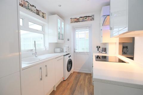 35 Chelsfield Lane, Orpington, BR5 4HG