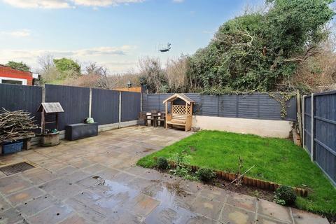 16 Kemp Close, Warwick, CV34 4QJ