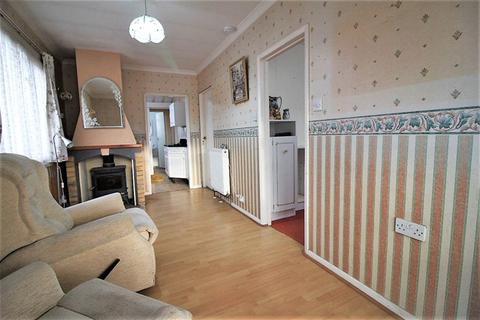 2 bedroom detached bungalow for sale - Meadow Way, Jaywick Sands, Clacton on Sea