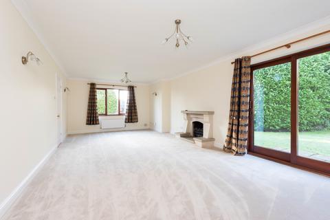 4 bedroom detached house to rent - Middle Street, Islip, OX5