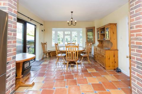 7 bedroom equestrian property for sale - With Equestrian Facilities in Benenden