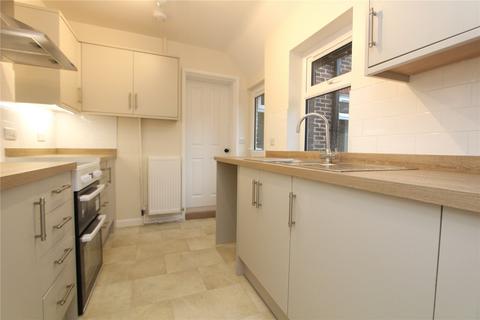 3 bedroom terraced house to rent, Rushes Road, Petersfield, Hampshire, GU32