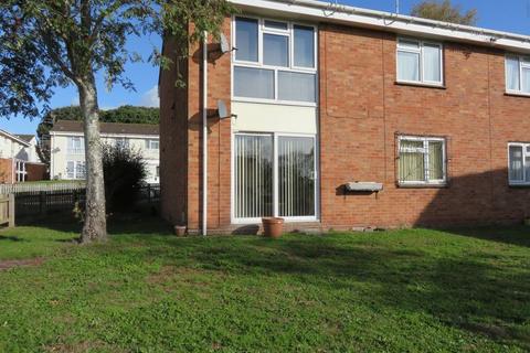 undefined, A spacious part furnished one bedroom flat in St Leonards.