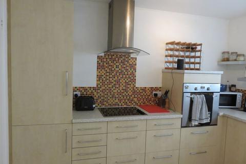 undefined, A spacious part furnished one bedroom flat in St Leonards.