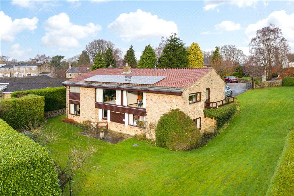 Barrowby Lane, Kirkby Overblow... 4 bed detached house £900,000