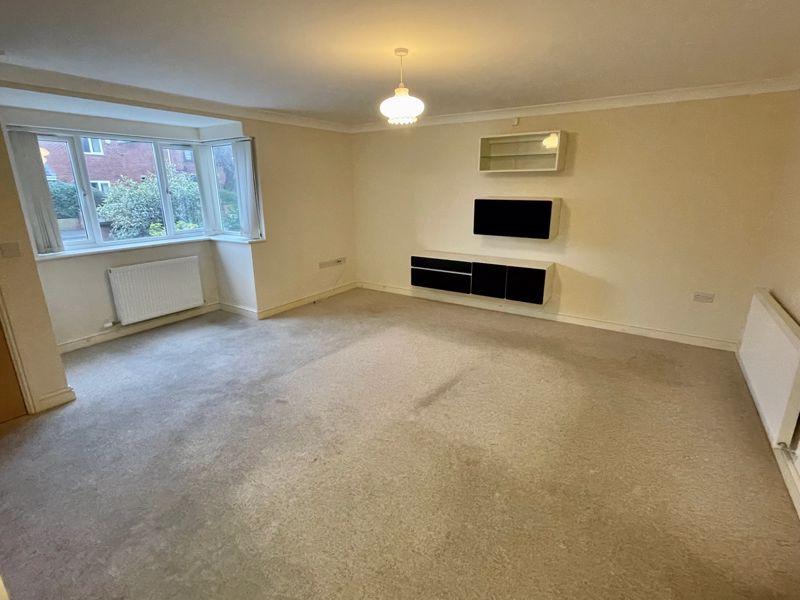 St. Sylin Place, Garden Village, Wrexham 2 bed apartment for sale £
