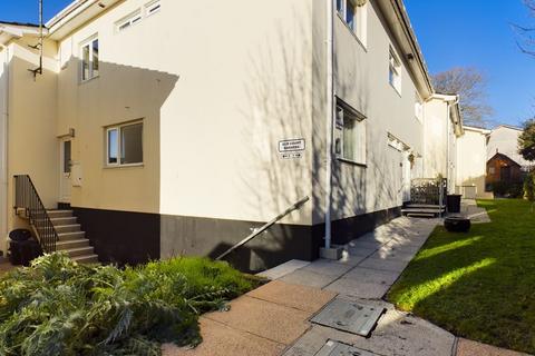 3 bedroom apartment to rent, Elm Court Gardens, Truro