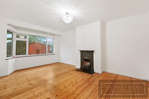 2 bedroom maisonette to rent, Park Court, Friern Park, London N12 - SEE 3D VIRTUAL TOUR!