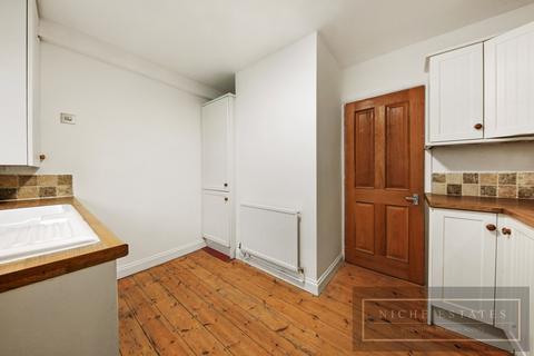 2 bedroom maisonette to rent, Park Court, Friern Park, London N12 - SEE 3D VIRTUAL TOUR!