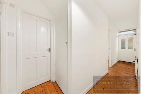2 bedroom maisonette to rent, Park Court, Friern Park, London N12 - SEE 3D VIRTUAL TOUR!
