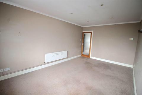 2 bedroom flat for sale, Clarendon Road, Penylan, Cardiff