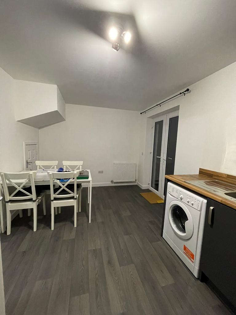 Knoll Park, Melrose Gait... 3 bed terraced house £750 pcm (£173 pw)