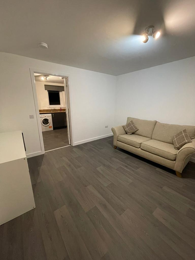 Knoll Park, Melrose Gait... 3 bed terraced house £750 pcm (£173 pw)