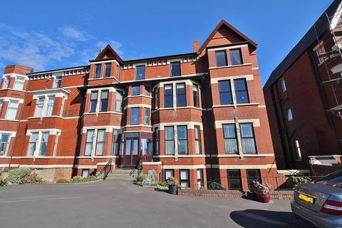 2 bedroom apartment for sale, Promenade, Southport, Merseyside, PR9