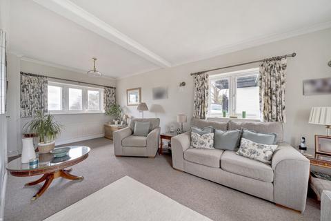 3 Deadmans Cross, Shefford, SG17 5QQ