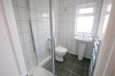 1 bedroom in a house share to rent, Witard Road - UFR