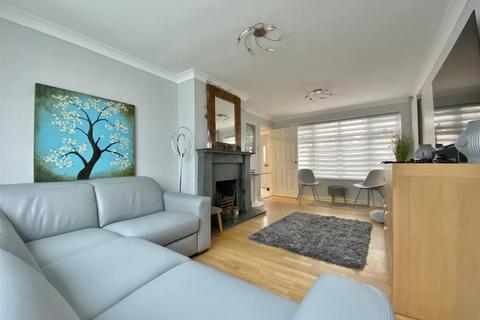 4 bedroom terraced house for sale - Harcourt Road, Bushey